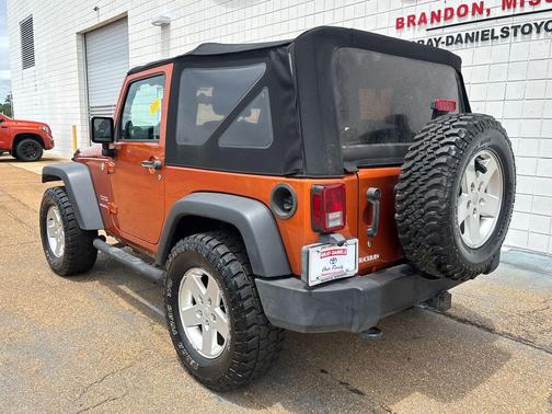 Mango Tango Pearlcoat 2011 Jeep Wrangler Sport