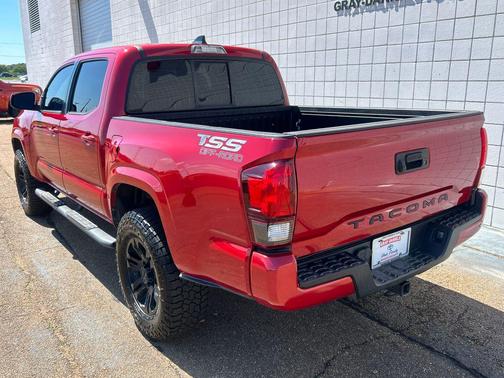 Barcelona Red Metallic 2021 Toyota Tacoma SR