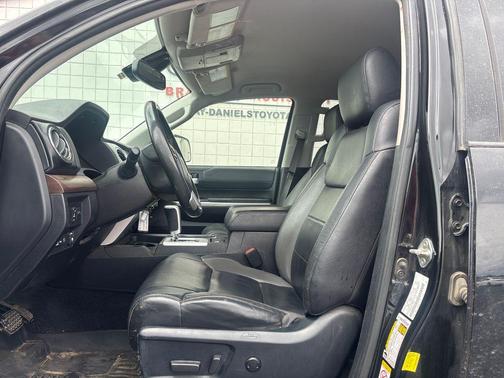 Midnight Black Metallic 2018 Toyota Tundra Limited