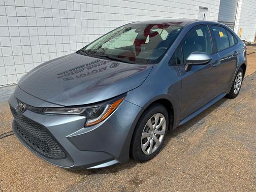 Celestite Gray Metallic 2022 Toyota Corolla LE