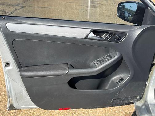 2015 Volkswagen Jetta 1.8T SE