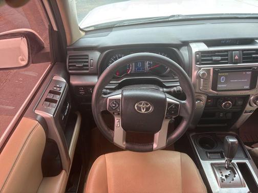 Super White 2019 Toyota 4Runner SR5 Premium