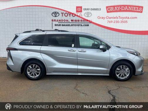 2025 Toyota Sienna XLE