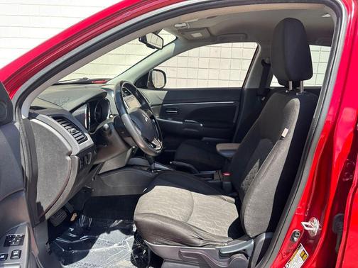 2020 Mitsubishi Outlander Sport SE