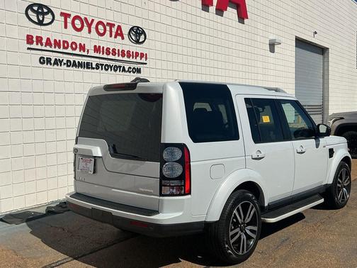 2016 Land Rover LR4 Base