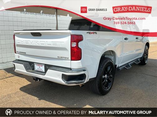 2022 Chevrolet Silverado 1500 Custom