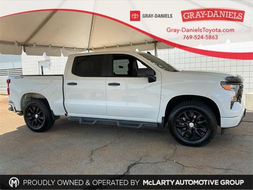 2022 Chevrolet Silverado 1500 Custom