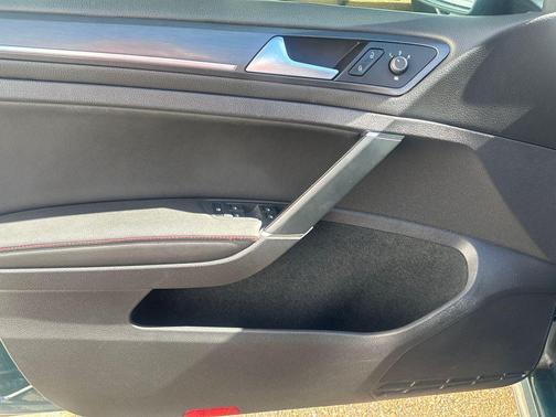 2019 Volkswagen Golf GTI 2.0T S 4-Door