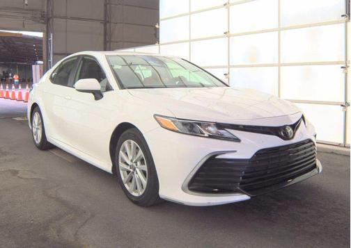 Ice Cap 2024 Toyota Camry LE