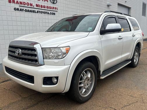 Blizzard Pearl 2014 Toyota Sequoia Platinum