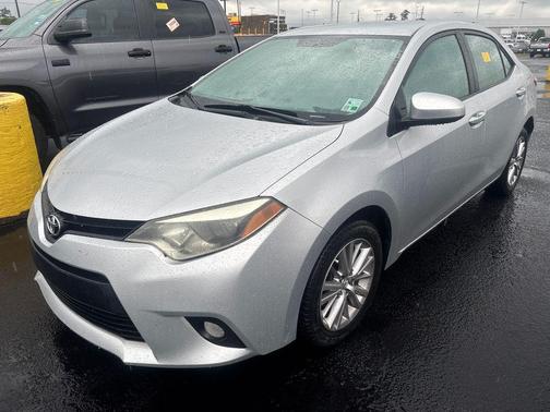 Classic Silver Metallic 2014 Toyota Corolla LE Plus