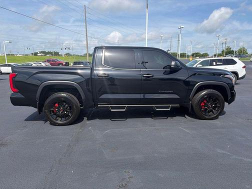 Midnight Black Metallic 2024 Toyota Tundra SR5