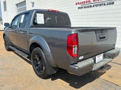 Gun Metallic 2020 Nissan Frontier SV