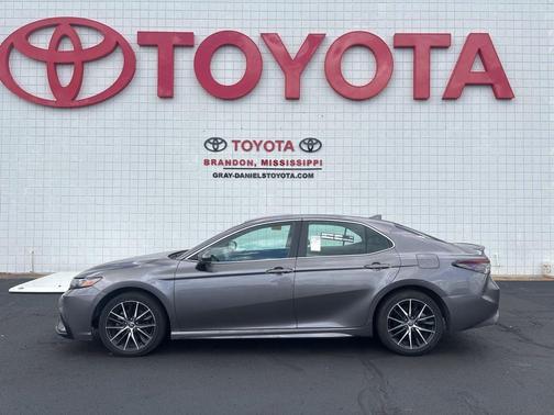 Predawn Gray Mica 2024 Toyota Camry SE