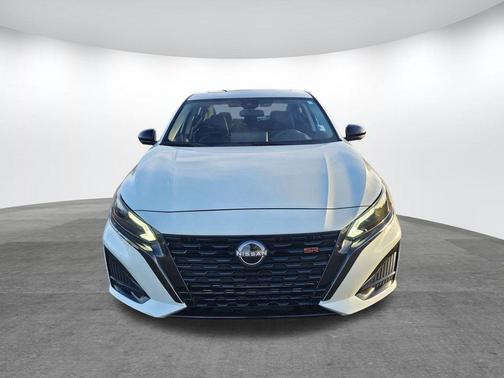 2023 Nissan Altima SR VC-Turbo FWD