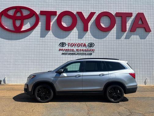 Lunar Silver Metallic 2022 Honda Pilot 2WD Special Edition