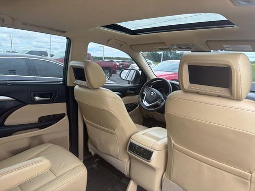 Blizzard Pearl 2018 Toyota Highlander XLE