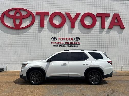 Platinum White Pearl 2025 Honda Pilot Sport