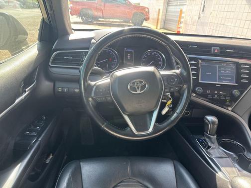 Celestial Silver Metallic 2020 Toyota Camry SE