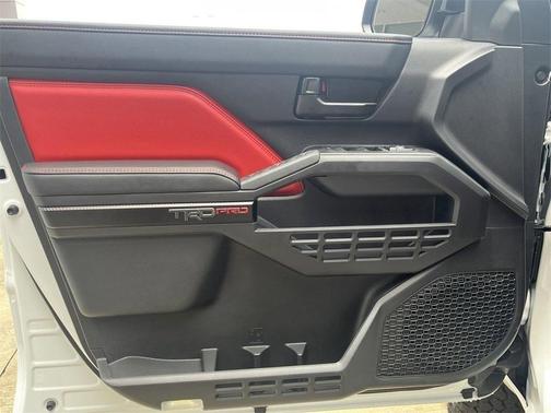 2025 Toyota Tacoma Hybrid TRD Pro