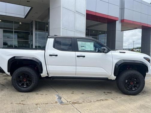 2025 Toyota Tacoma Hybrid TRD Pro