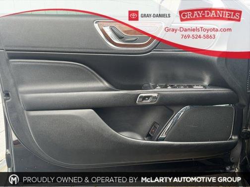 2018 Lincoln Continental Select