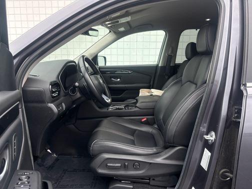 Modern Steel Metallic 2024 Honda Pilot EX-L