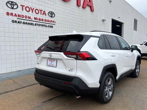 2025 Toyota RAV4 Hybrid LE