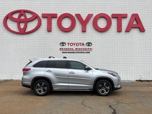 2017 Toyota Highlander Limited Platinum