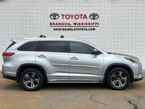 2017 Toyota Highlander Limited Platinum