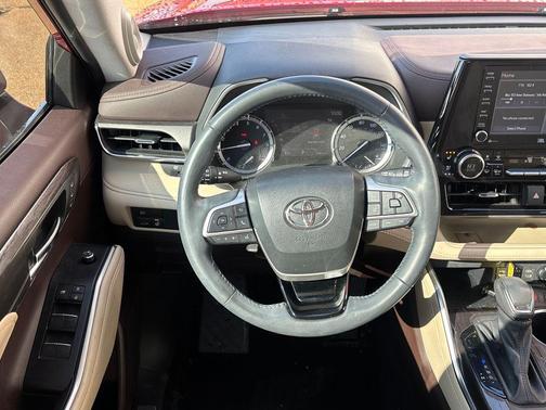 2022 Toyota Highlander Limited