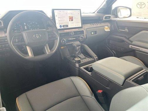 2025 Toyota Tacoma Hybrid TRAILHUNTER