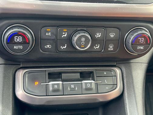 2020 GMC Acadia AWD AT4