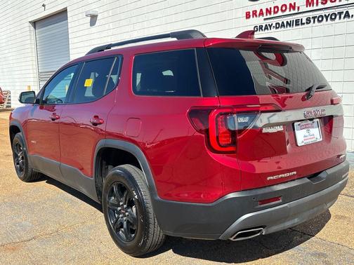 2020 GMC Acadia AWD AT4