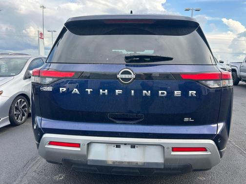 Deep Ocean Blue Pearl 2023 Nissan Pathfinder SL FWD