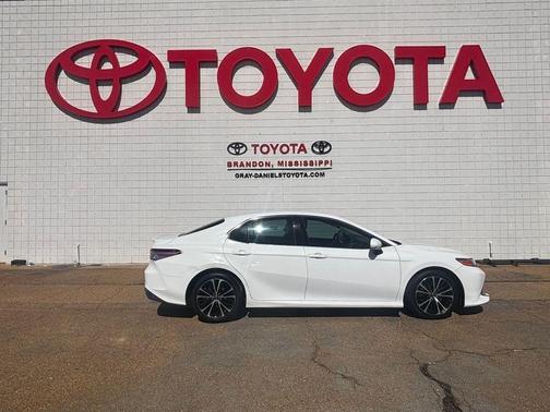 2018 Toyota Camry XLE