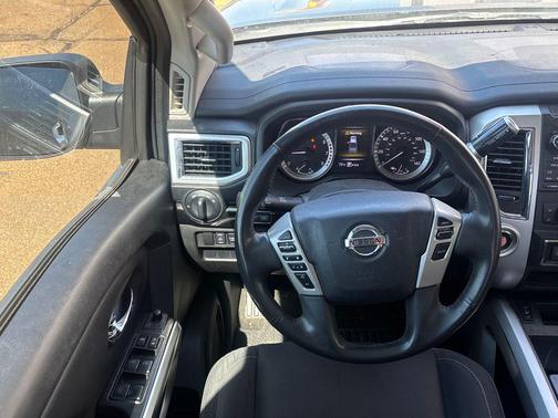 Gun Metallic 2018 Nissan Titan SV