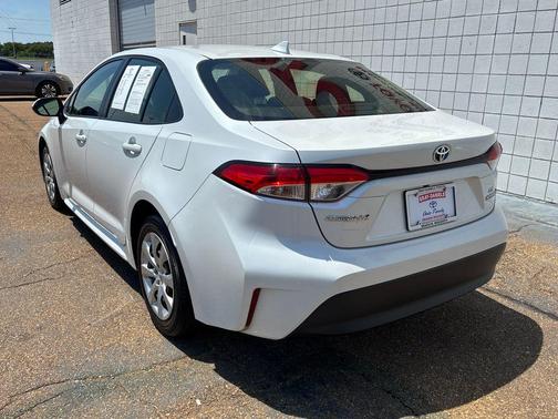 Wind Chill Pearl 2024 Toyota Corolla Hybrid LE