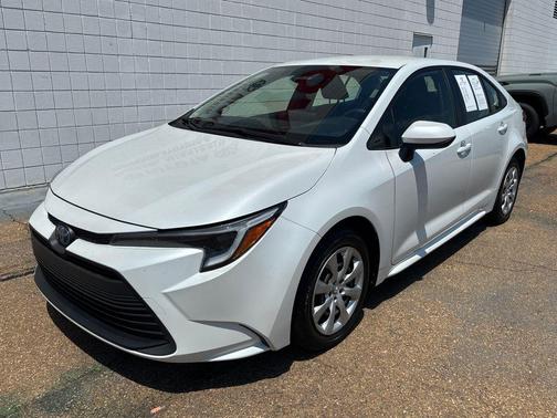 Wind Chill Pearl 2024 Toyota Corolla Hybrid LE