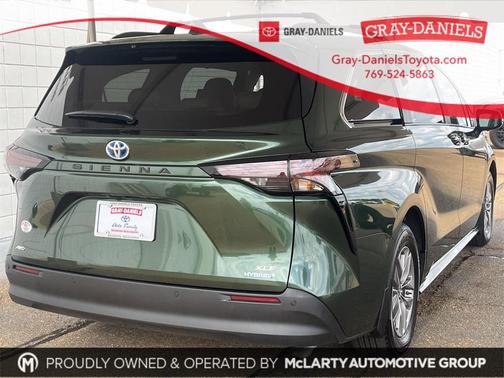 2024 Toyota Sienna XLE