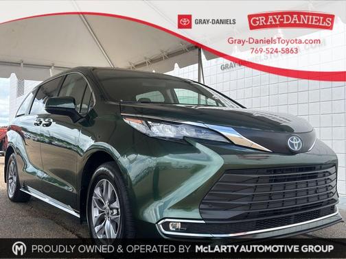 2024 Toyota Sienna XLE