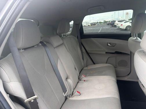 Magnetic Gray Metallic 2014 Toyota Venza LE