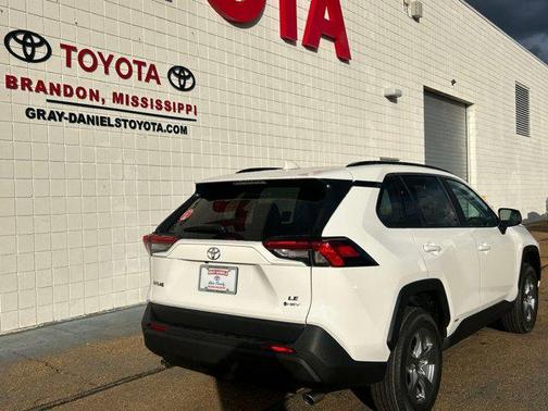 2025 Toyota RAV4 Hybrid LE