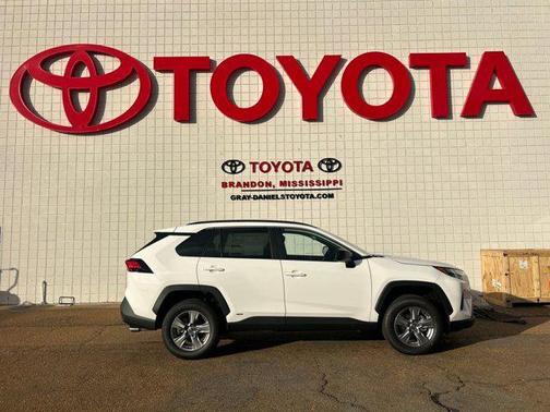 2025 Toyota RAV4 Hybrid LE