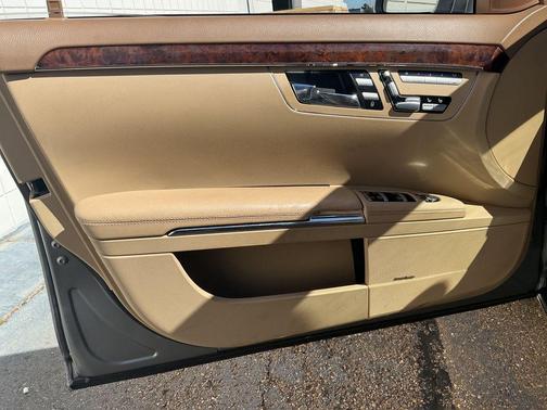 2010 Mercedes-Benz S-Class 4MATIC