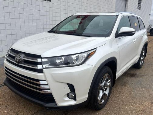 2018 Toyota Highlander Limited Platinum