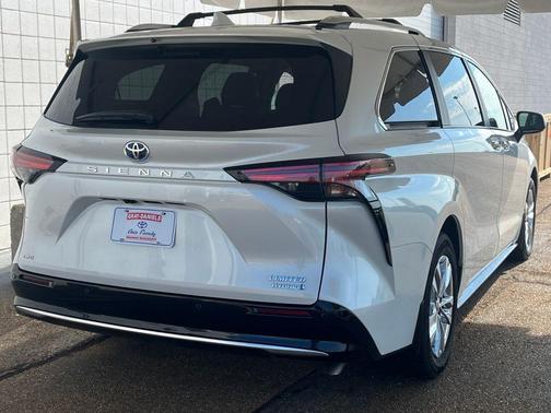 2024 Toyota Sienna Limited