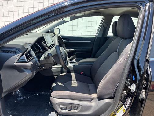 Midnight Black Metallic 2022 Toyota Camry LE