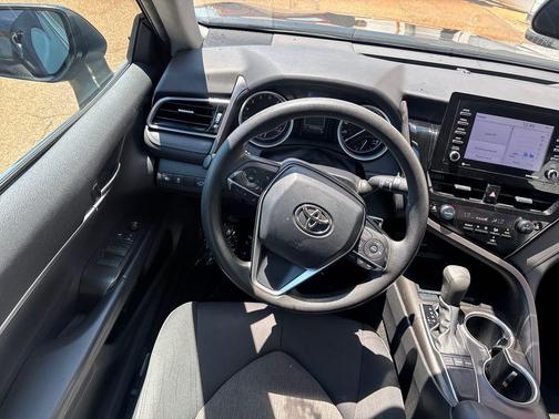 Midnight Black Metallic 2022 Toyota Camry LE