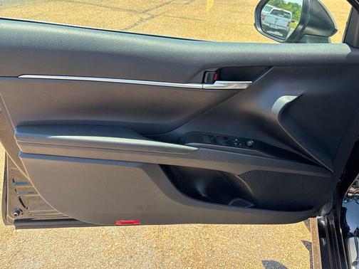 Midnight Black Metallic 2022 Toyota Camry LE